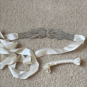 Elegant Silver and Ivory Women's Belt